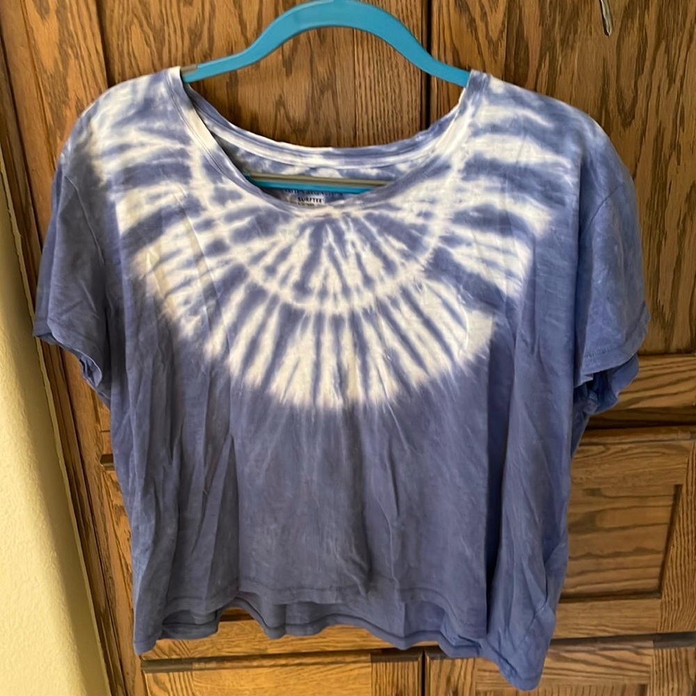 Vineyard Vines Women's size L Blue White Tie Dye Loose fit Boxy Crop top